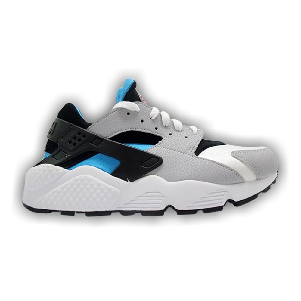 Nike Air Huarache sneakers in a "Cool Blue” Size 12